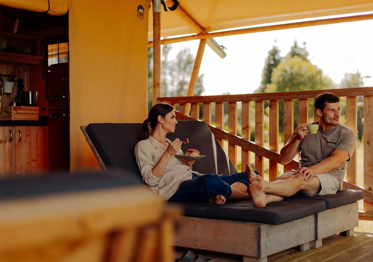 Azur Camping Schwaebische Alb Sonnenbühl Exteriör bild