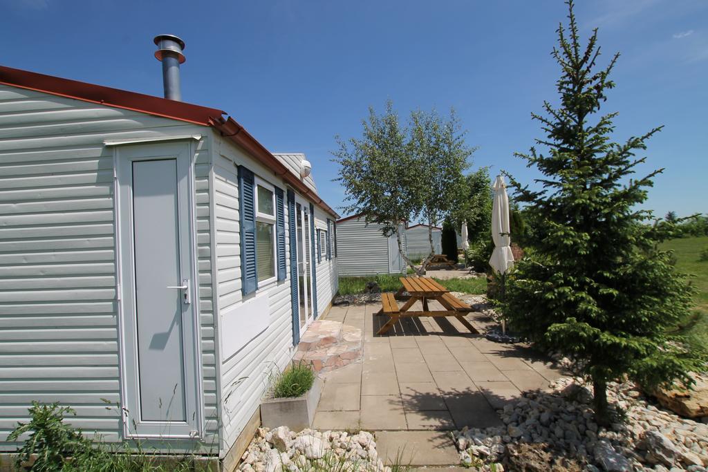 Azur Camping Schwaebische Alb Sonnenbühl Exteriör bild